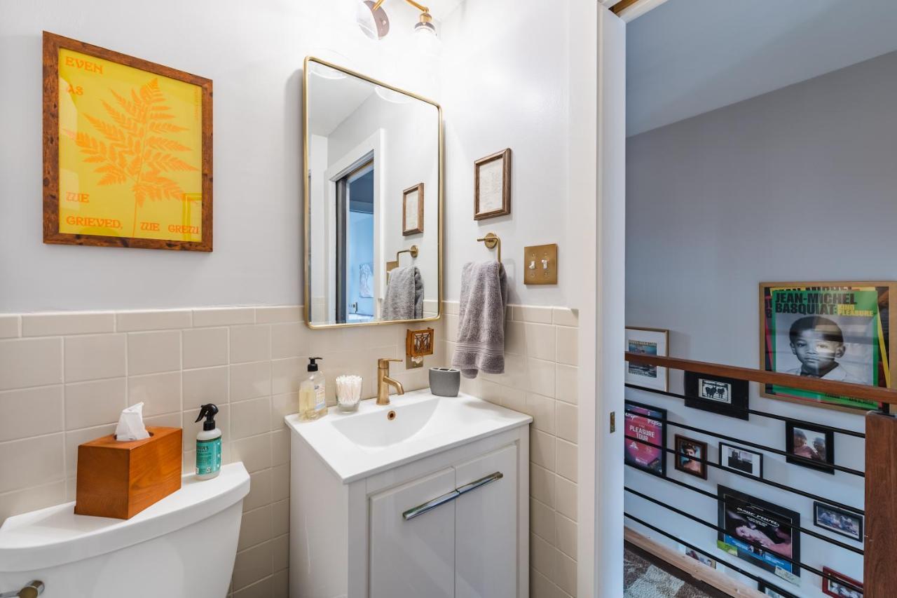 Bedroom In Thoughtfully Decorated East Passyunk Home فيلادلفيا المظهر الخارجي الصورة