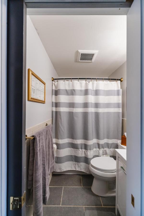 Bedroom In Thoughtfully Decorated East Passyunk Home فيلادلفيا المظهر الخارجي الصورة