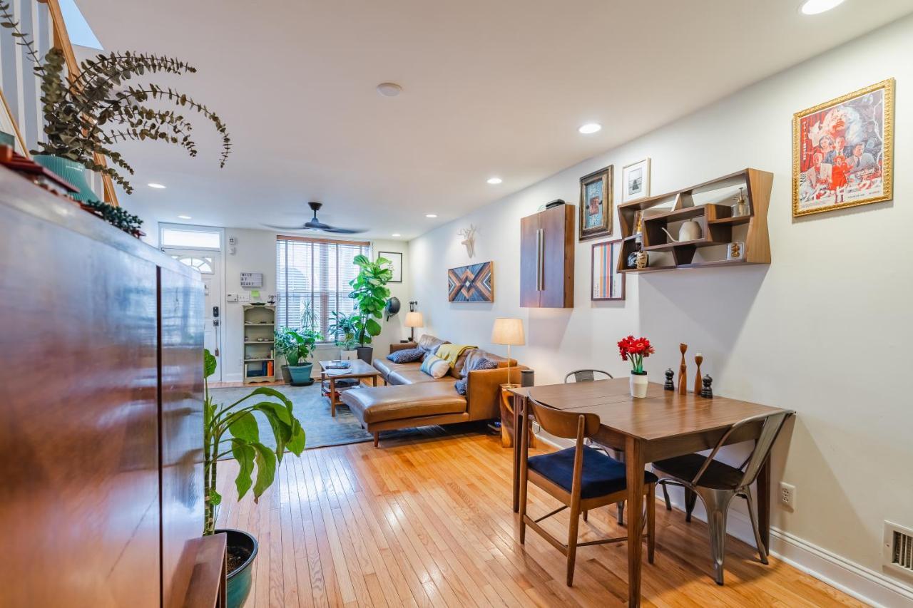Bedroom In Thoughtfully Decorated East Passyunk Home فيلادلفيا المظهر الخارجي الصورة