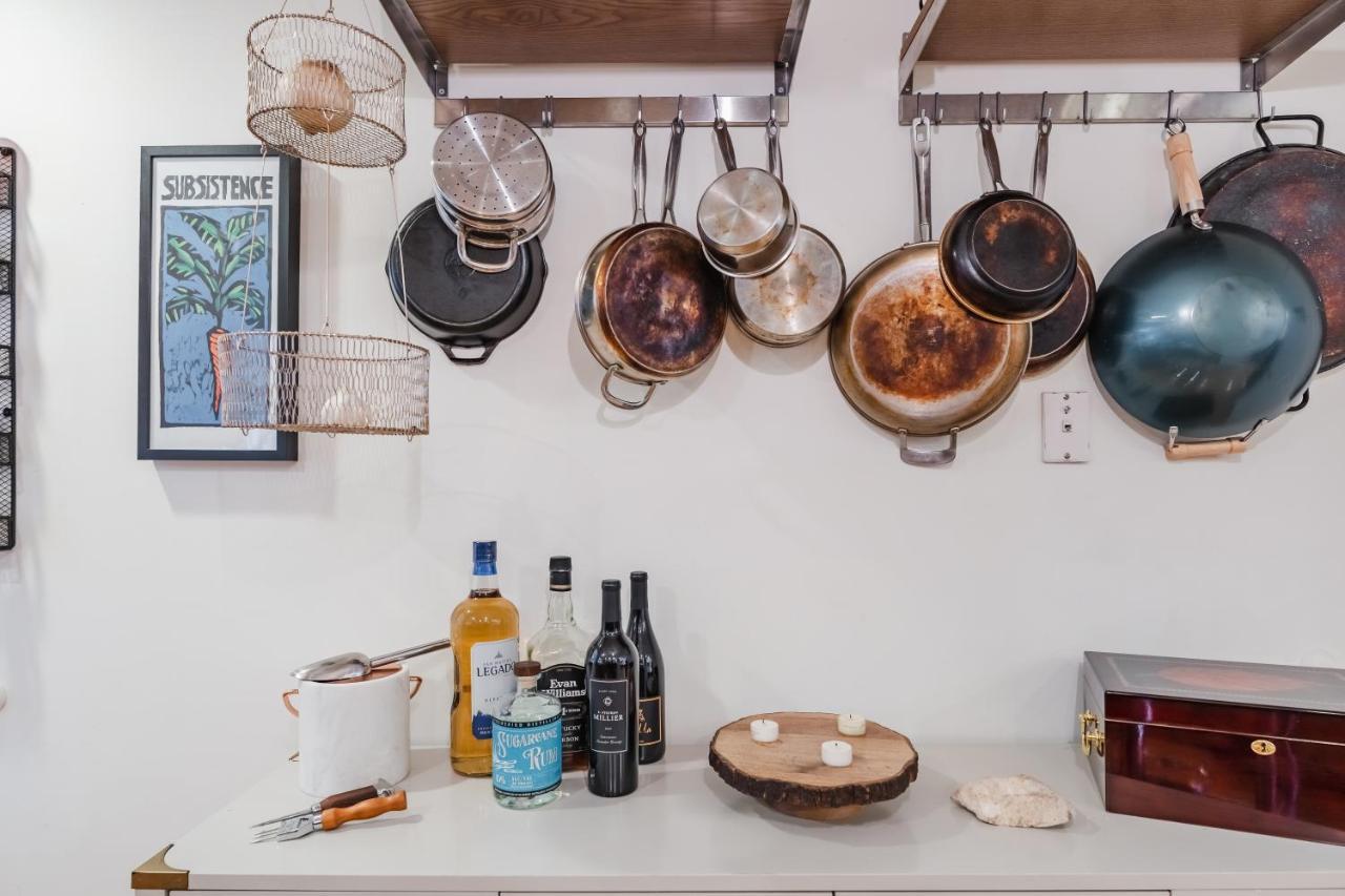 Bedroom In Thoughtfully Decorated East Passyunk Home فيلادلفيا المظهر الخارجي الصورة